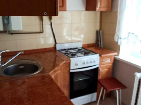 квартира за адресою Домбровського вул., 12