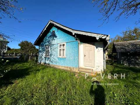 участок по адресу Ивано-Франковская ул.