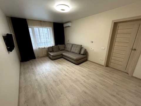 квартира за адресою Ревуцького вул., 25