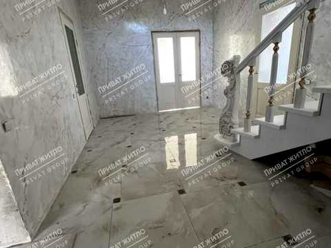 будинок за адресою центральна, 1
