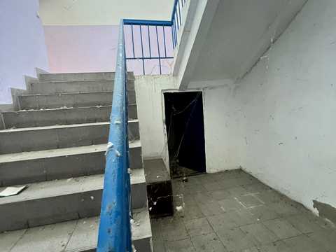 комерційна за адресою Центральна вул., 2