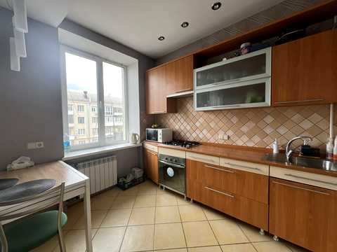 квартира за адресою Героїв Харкова просп. (Московський), 40/42