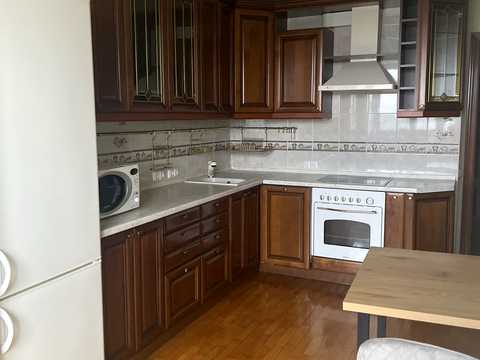 квартира по адресу Андрея Верхогляда ул. (Михайла Драгомирова), 2