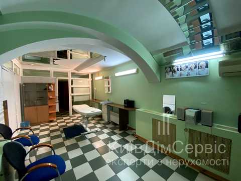 комерційна за адресою Володимира Івасюка просп. (Героїв Сталінграду), 20