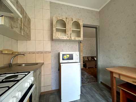 квартира за адресою Олександра Довженка вул. (Толстого), 120