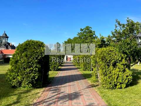 будинок за адресою с. Підгірці, сонячна