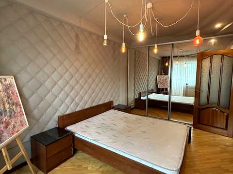 квартира за адресою Кирилівська вул. (Фрунзе), 122/1