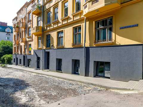 коммерческая по адресу Коцюбинского ул., 27