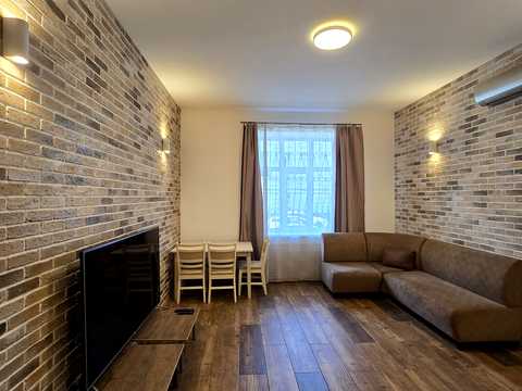 квартира по адресу Братская ул., 10