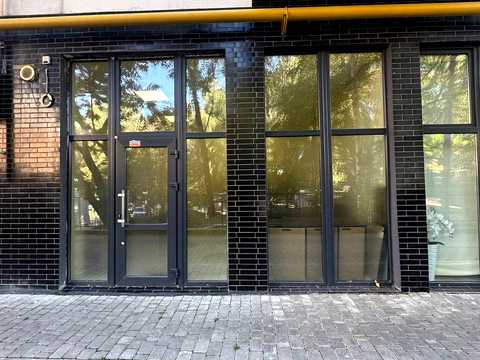 комерційна за адресою Вінниця, Трамвайна вул. (Революційна), 3