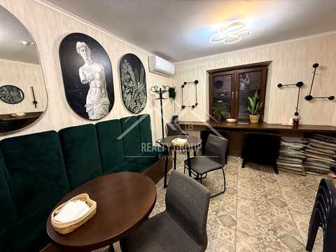 комерційна за адресою проспект Металургів, 38