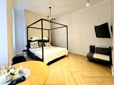 квартира за адресою Корнякта вул., 1