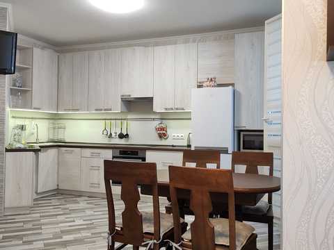 квартира за адресою Андрія Аболмасова вул. (Панельна), 7