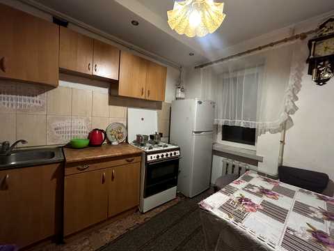 квартира за адресою Молоді просп., 4