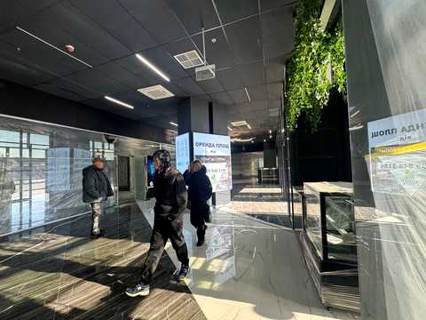 комерційна за адресою Миколи Бажана просп., 17-А