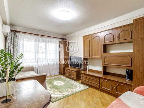 квартира по адресу Ореста Левицкого ул. (Академіка Курчатова), 4