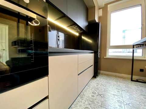 квартира за адресою Салютна вул., 2к1