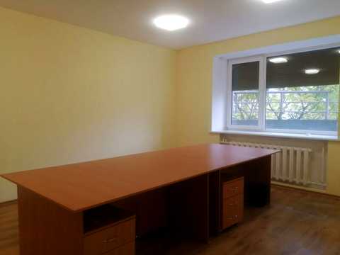 комерційна за адресою Ливарна вул., 6