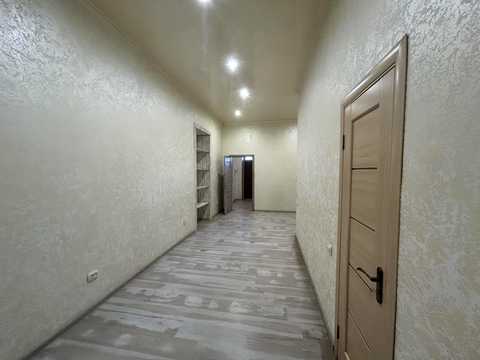 комерційна за адресою Драгоманова вул., 67