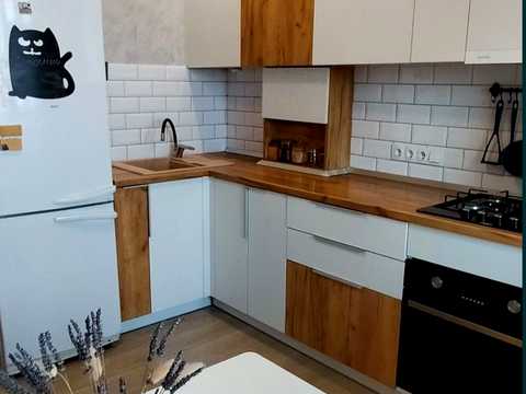квартира за адресою Соборна, 105