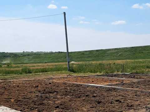 ділянка за адресою с. Новоолександрівка, Дружбы
