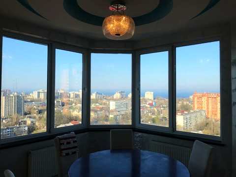 квартира за адресою Середньофонтанська вул., 19б