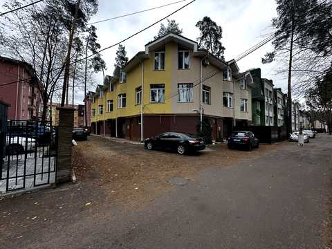 будинок за адресою Рильського вул., 7-В