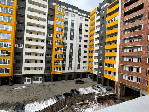 квартира по адресу Степана Бандери ул., 32/1