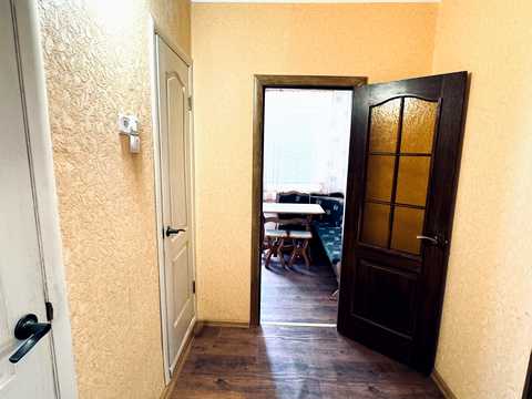 квартира за адресою Володимира Бизова вул. (Якіра), 24