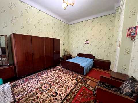 будинок за адресою Володимира Івасюка вул. (Морозова), 13