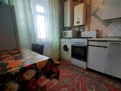 квартира за адресою Квартальна вул. (Гладкова), 17