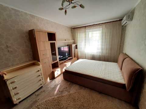 квартира за адресою Милославська вул., 45