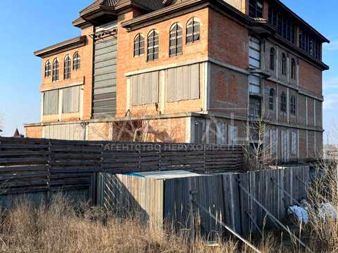 коммерческая по адресу Київська, 1