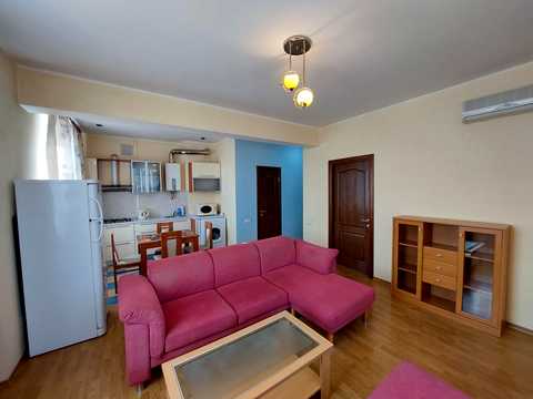 квартира по адресу Памяти Героев ул., 37