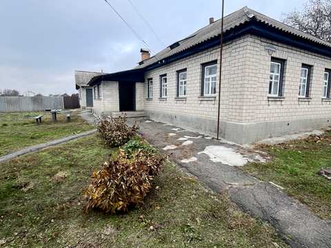 будинок за адресою Центральна, 24