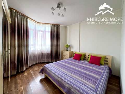 квартира за адресою Воскресенська вул., 12-Б