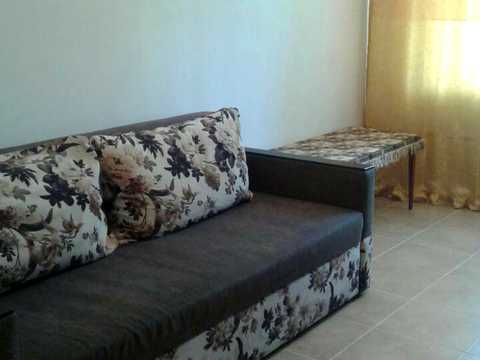 квартира за адресою Салютна вул., 18