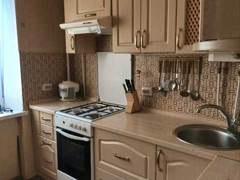 квартира за адресою Шкільна вул., 15