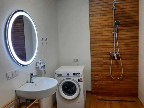 квартира за адресою Спортивна вул., 1