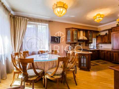 будинок за адресою Байди-Вишневецького вул. (Осиповського)