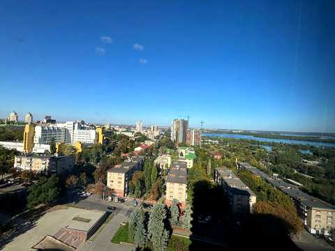 квартира по адресу Дмитрия Яворницкого просп. (Карла Маркса), 3