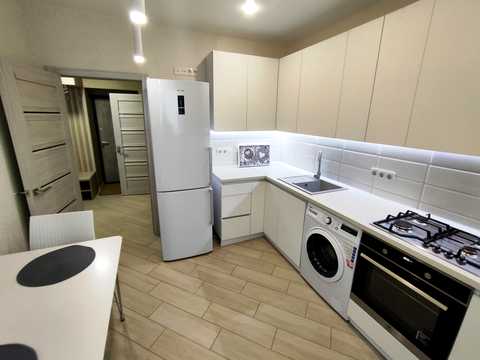 квартира по адресу Драгоманова ул., 6г