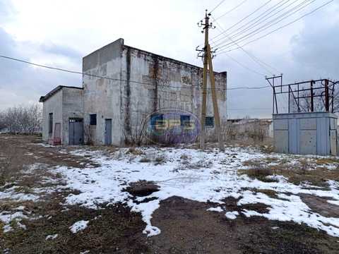 комерційна за адресою Центральна, 1