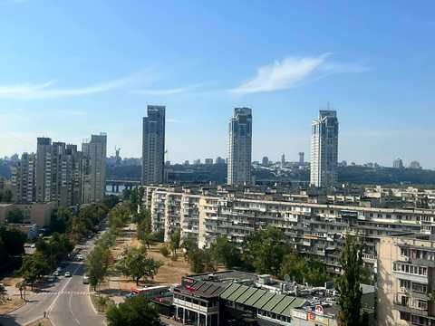 квартира за адресою Павла Тичини просп., 18-Б