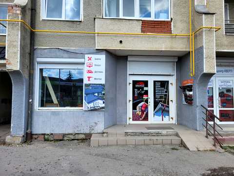 комерційна за адресою Джохара Дудаєва вул., 1