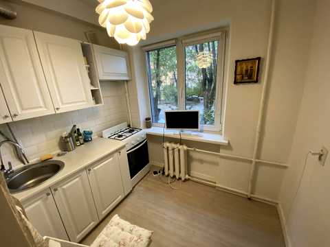квартира за адресою Метробудівська вул., 4