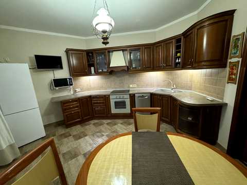 квартира за адресою Миколи Амосова вул., 4