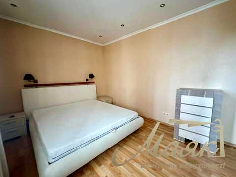 квартира за адресою Степана Руданського вул., 4-6