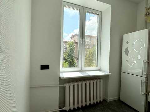 квартира за адресою Дмитра Яворницького просп. (Карла Маркса), 100