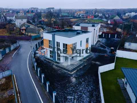 будинок за адресою Набережна вул., 7а